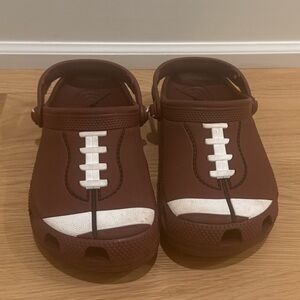 CROCS Kids Size 5 Football Clogs - Brown with White Accents